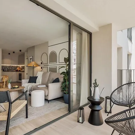 Turru - 3 Bedrooms And Pool In Eixample Esquerra ברצלונה